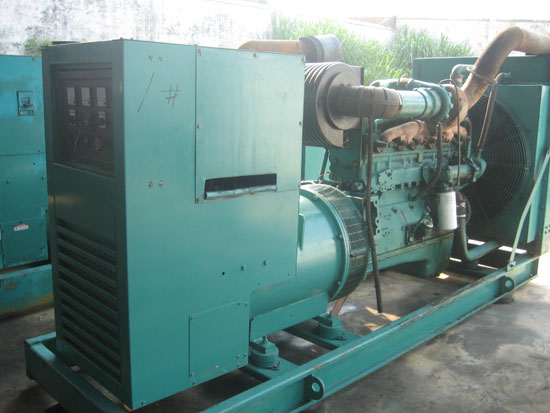 赤坎租赁发电机- 发电机碳刷磨损的原因是什么