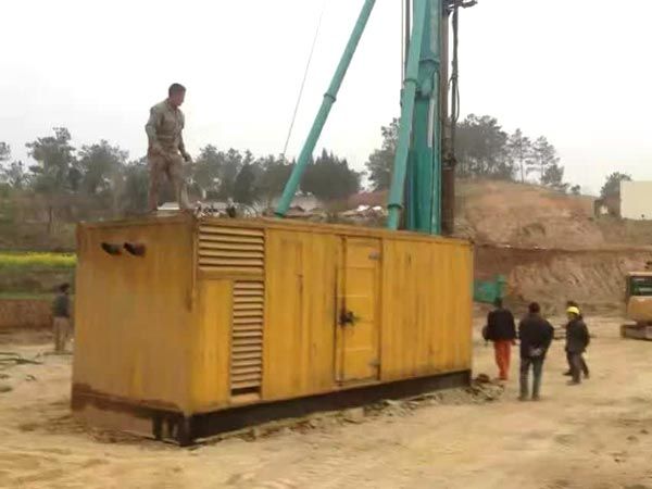 赤坎如何判断水冷式机油散热器密封件是否需要更换？